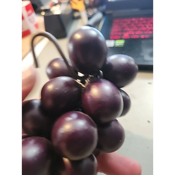 Vintage Purple Lucite Grape Cluster 60s70s MCM Retro Decor - Picture 4 of 9